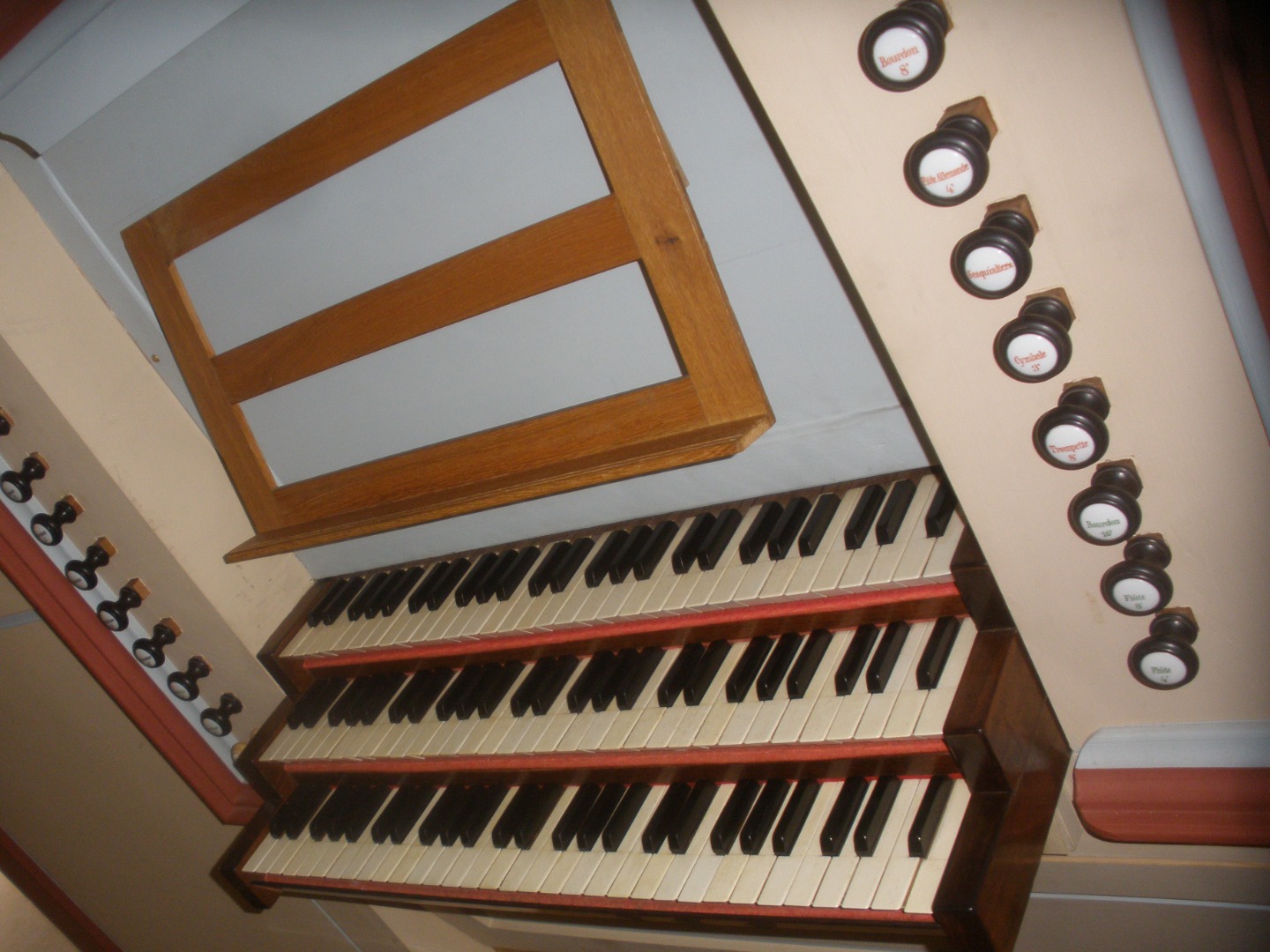 Console de l'orgue de St Antoine à Loches